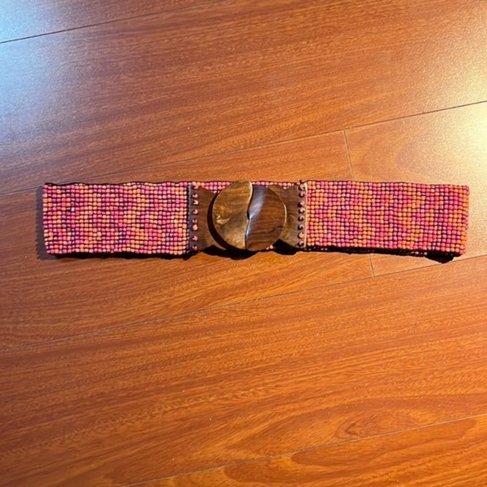Artisan art to wear‎ bohemian beaded wood closure accent M/L